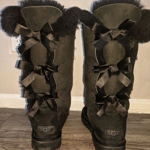 Bow lace black ugg boots
